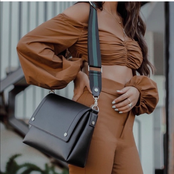 henri bendel Handbags - Henri Bendel Shoulder Bag